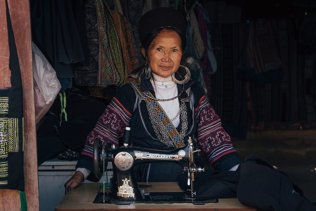 black hmong, sin chai village, sapa travel, sapa tour
