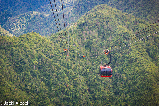 fansipan cable cab, fansipan mount, sapa travel, sapa tour, things to do in sapa