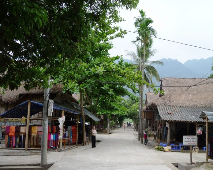 Mai Chau village, Lac village, Mai chau tours, mai chau travel, things to do in mai chau