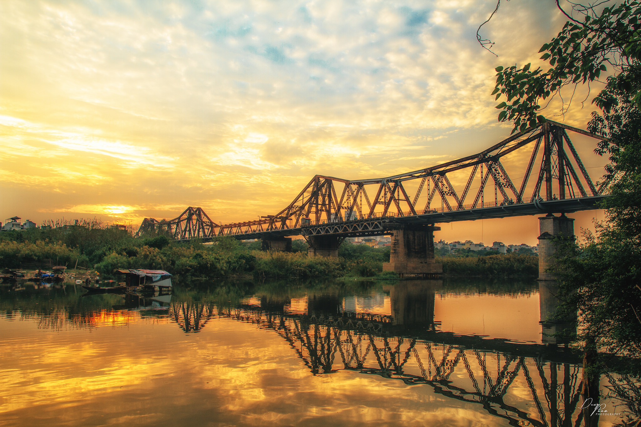 long bien bridge, things to do in hanoi, hanoi travel, hanoi tours, what to see in hanoi