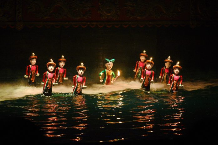 water puppet, vietnam water puppet, water puppetter, things to do in Hanoi, what to see in Hanoi