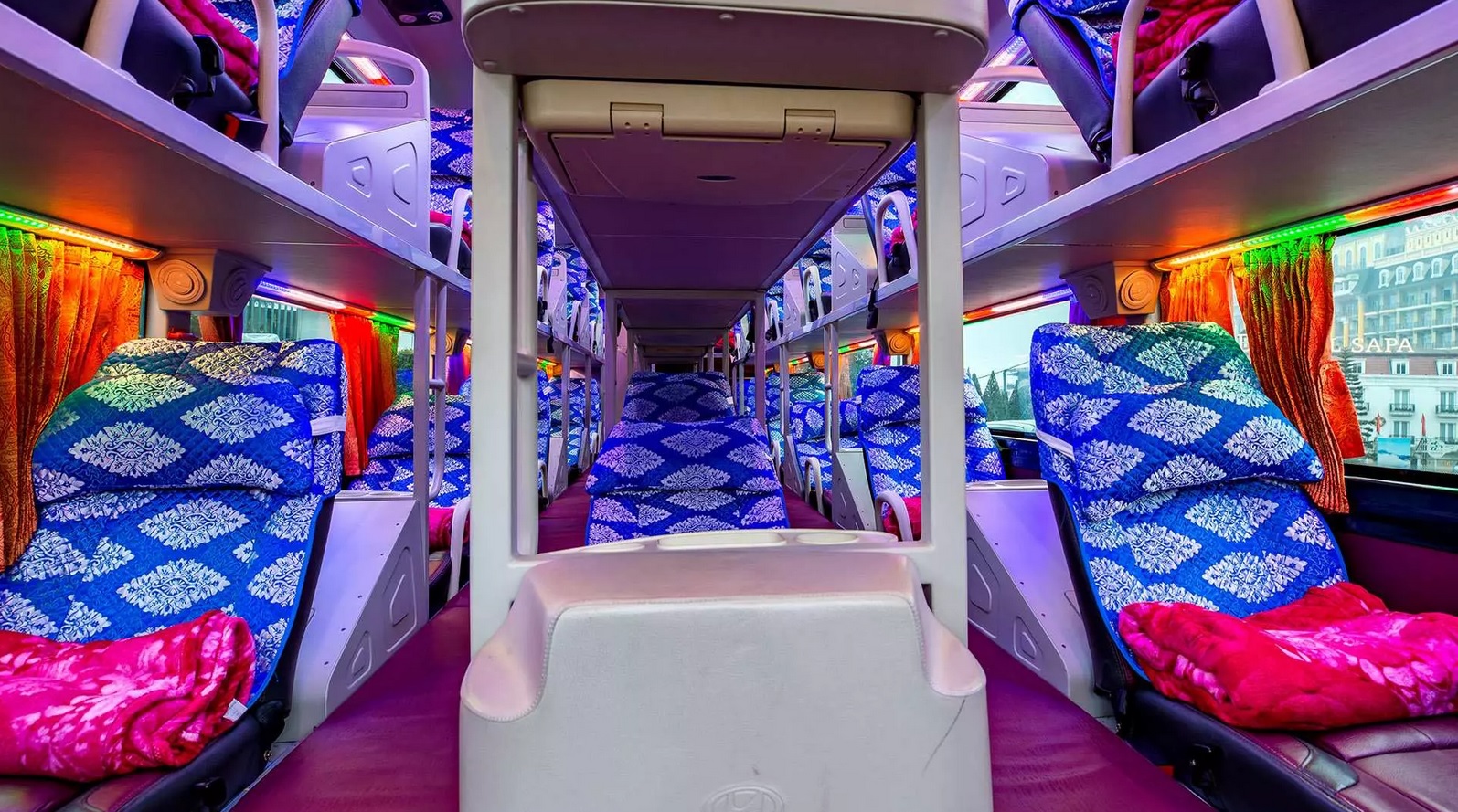 Dragon Sapa Express - Sleeper bus to Sapa