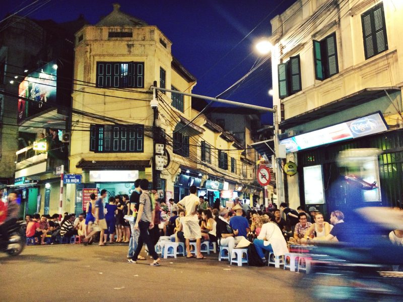 Hanoi tours, hanoi travel, hanoi street food tour, bia hoi hanoi