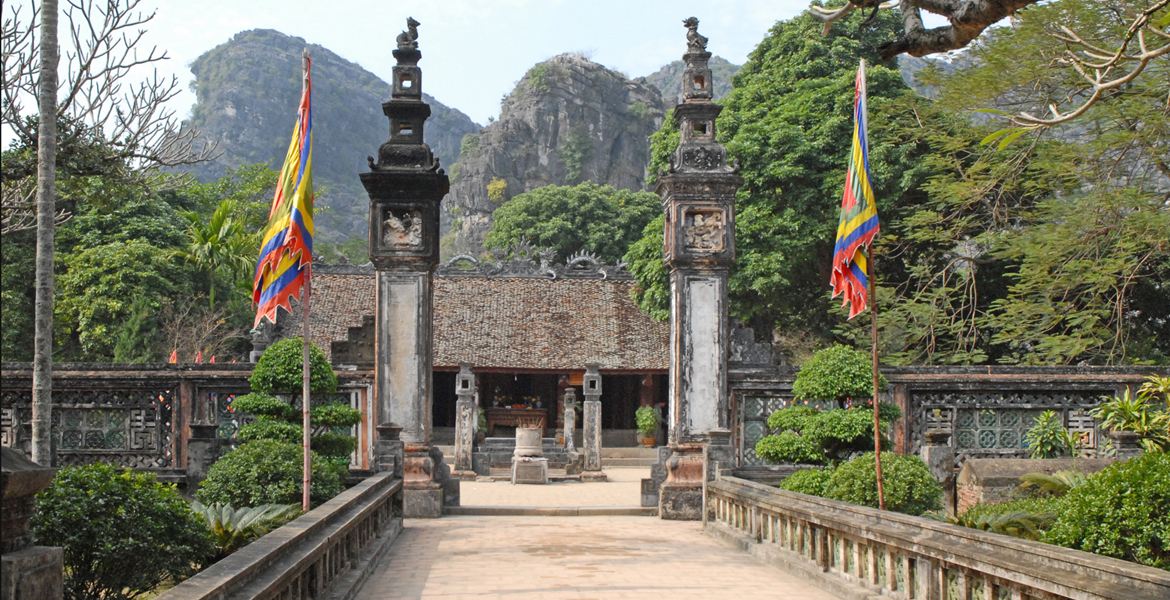 Le & Dinh temple - Hoa Lu, Ninh Binh